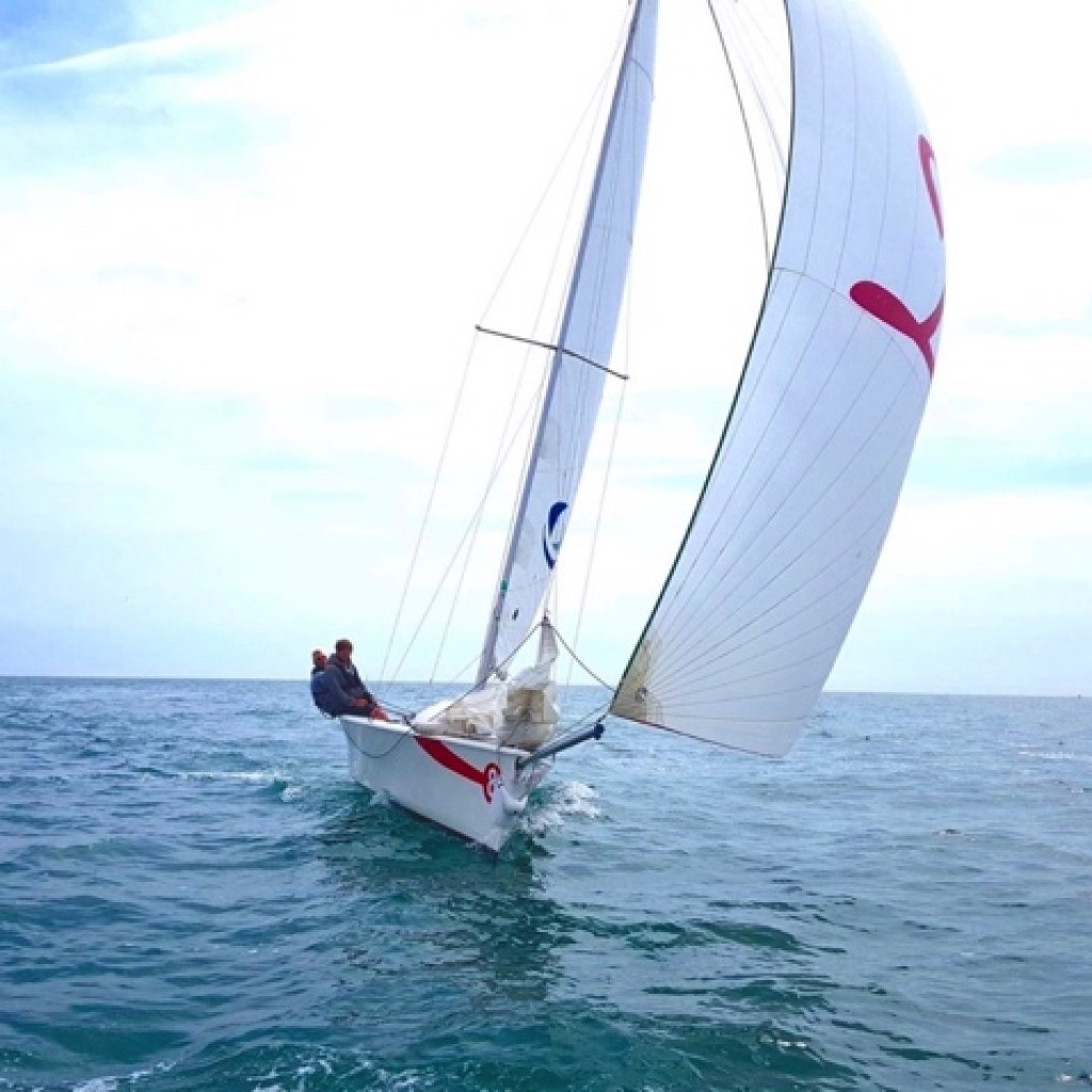 Learn to sail in Brighton Lagoon Watersports